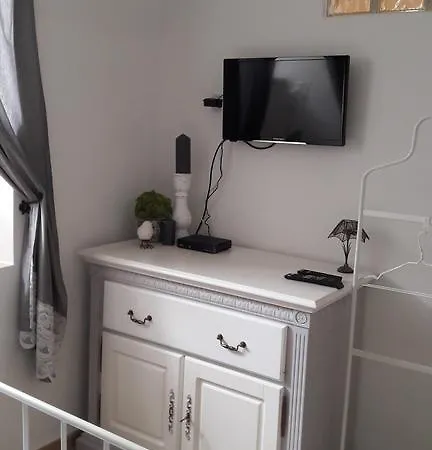 Apartment Eletteli - Lively Apartman Eger